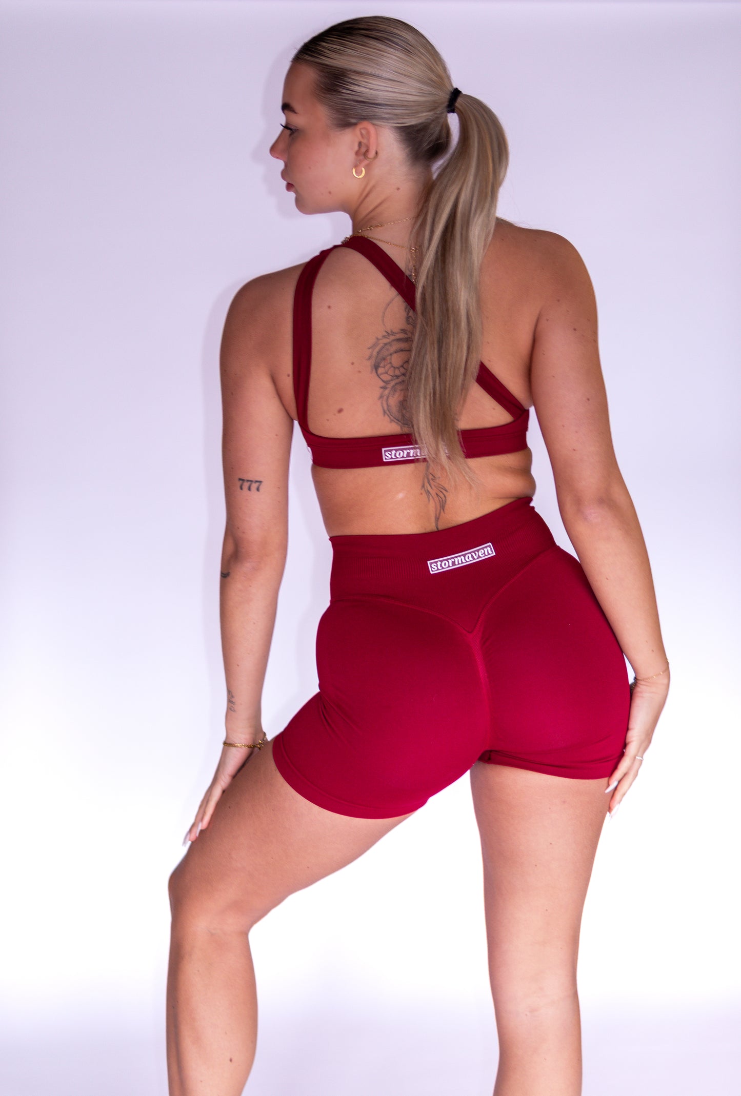 SeamlessSculpt ™ Shorts 4.5" in Cherry Red